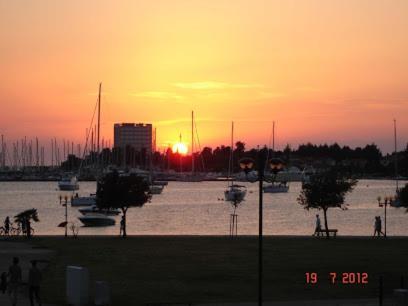 Murin Delfin Apartment Umag Exterior photo
